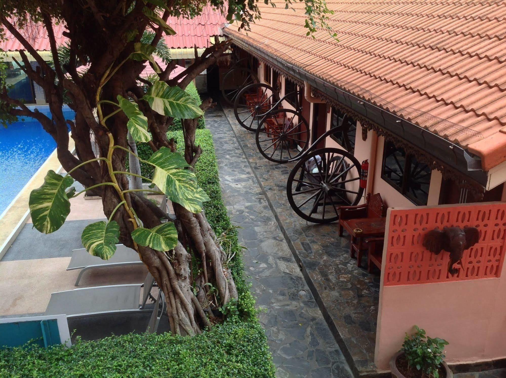 Ma Maison Pattaya Luaran gambar