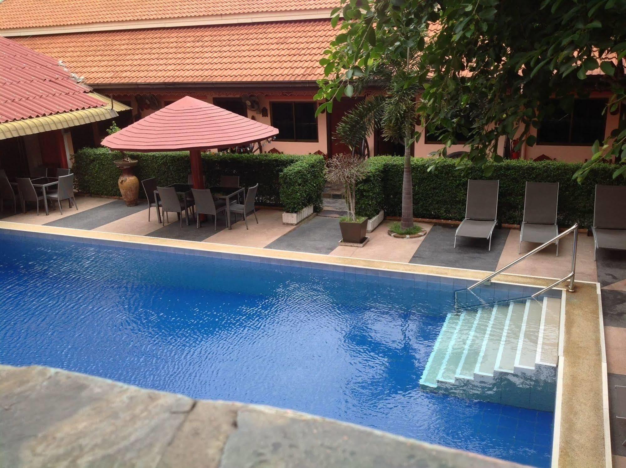 Ma Maison Pattaya Luaran gambar